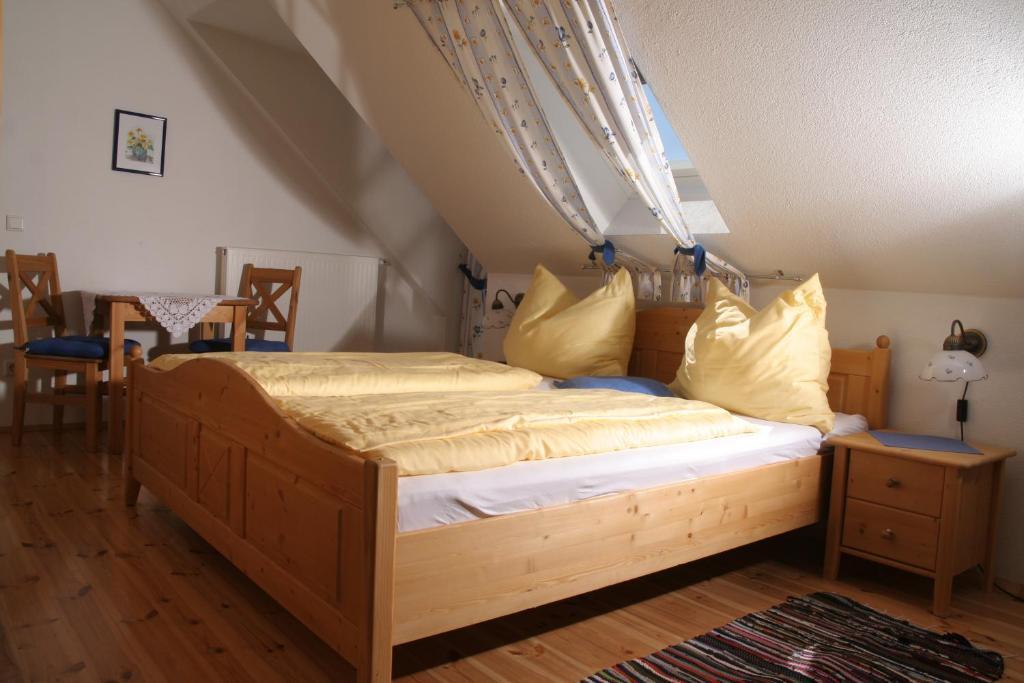 Fruehstueckspension Kleinschuster Burgau Ruang foto