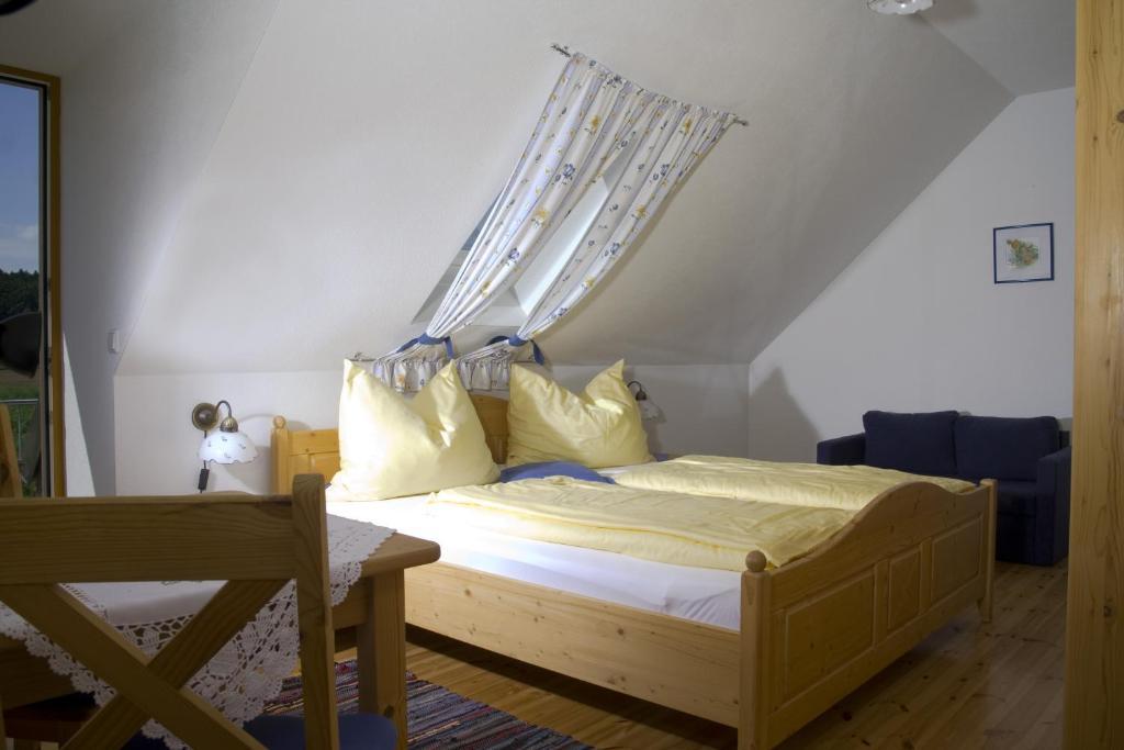 Fruehstueckspension Kleinschuster Burgau Ruang foto